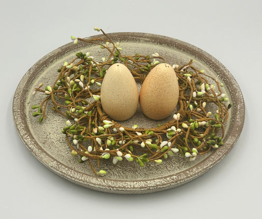 Egg Salt & Pepper Shakers